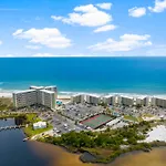 Beautiful Beach Front Paradise At Pinnacle Port B2-608!