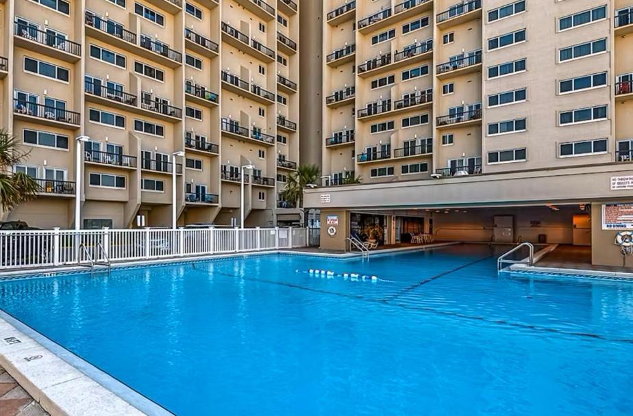 Beautiful Front Paradise At Pinnacle Port B2-608! Holiday home *